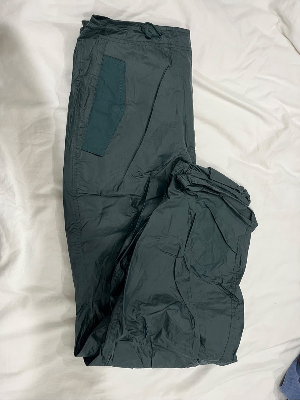 Women’s Kith Dark Teal Lightweight Active Pants in size 26